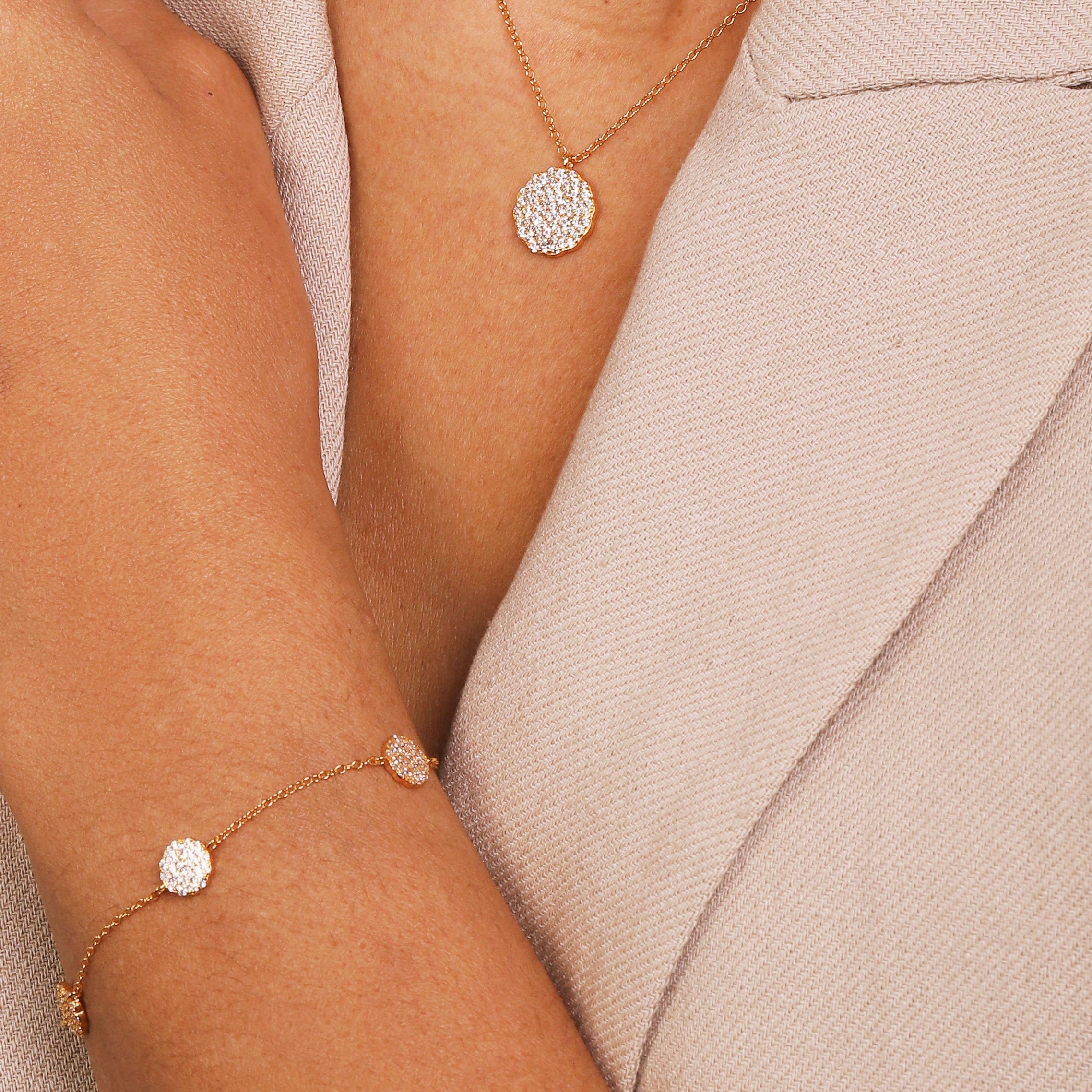 OFFER: Aurora Collection