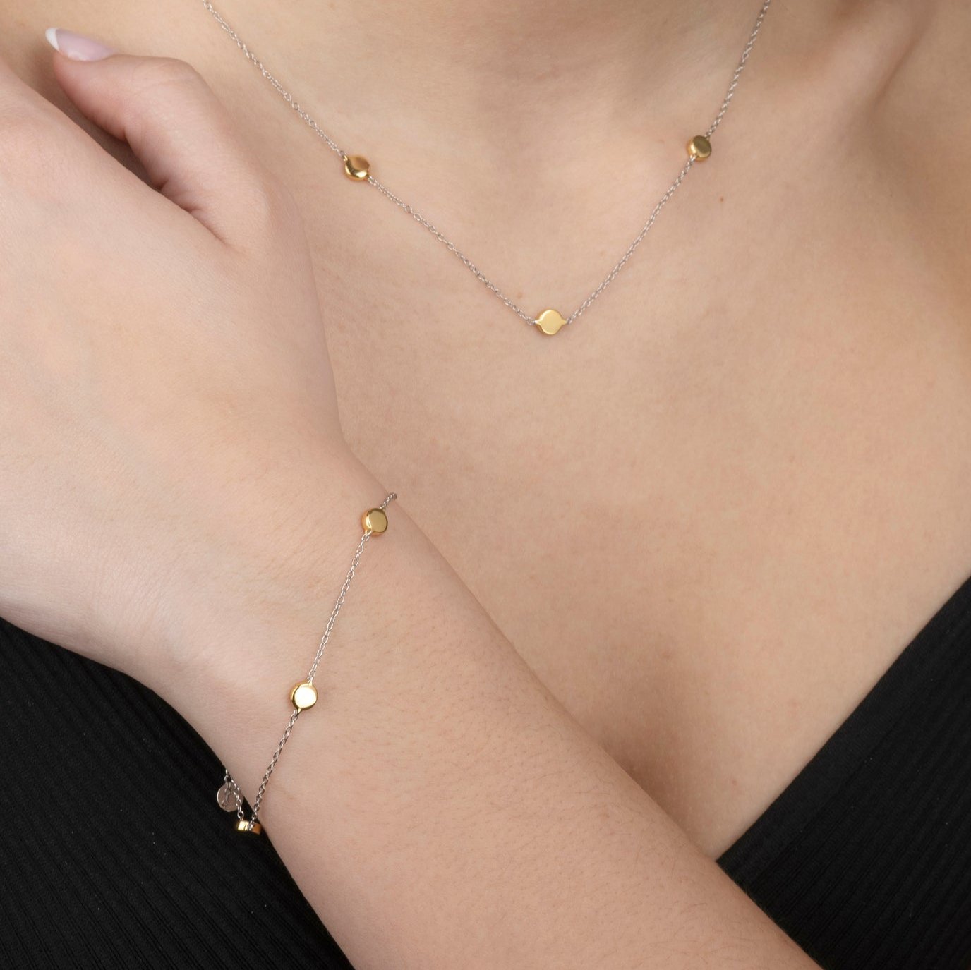 Gold trip jewellery | Specrizy.com