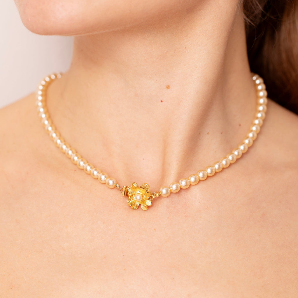 Vintage Rose Pearl Flower Necklace
