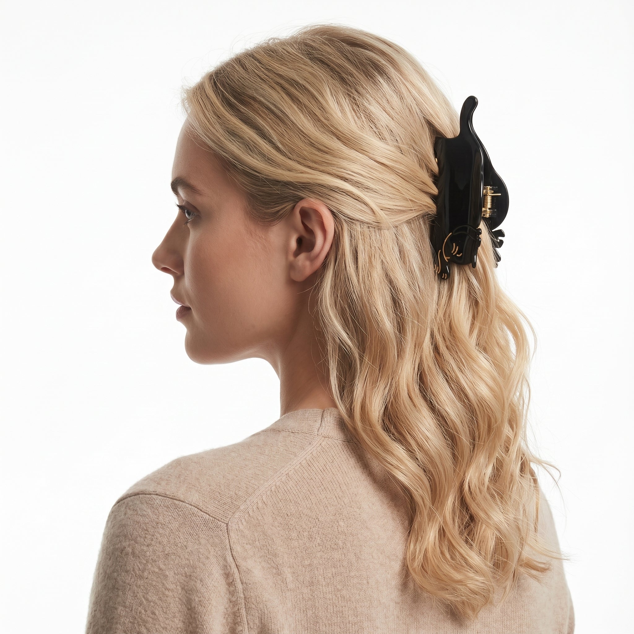 Black Stretching Cat Claw Clip