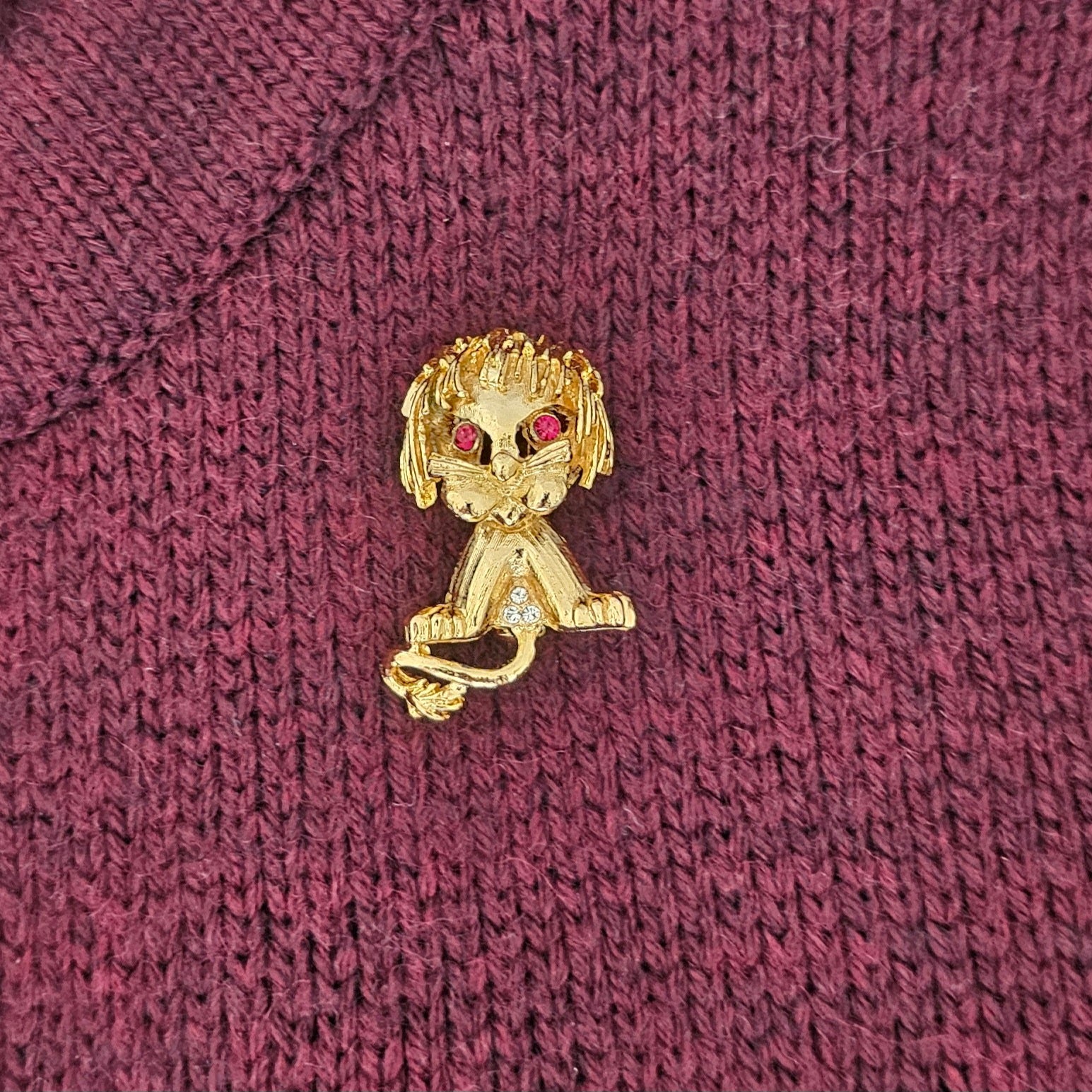 Vintage Chinese Guardian Lion Brooch