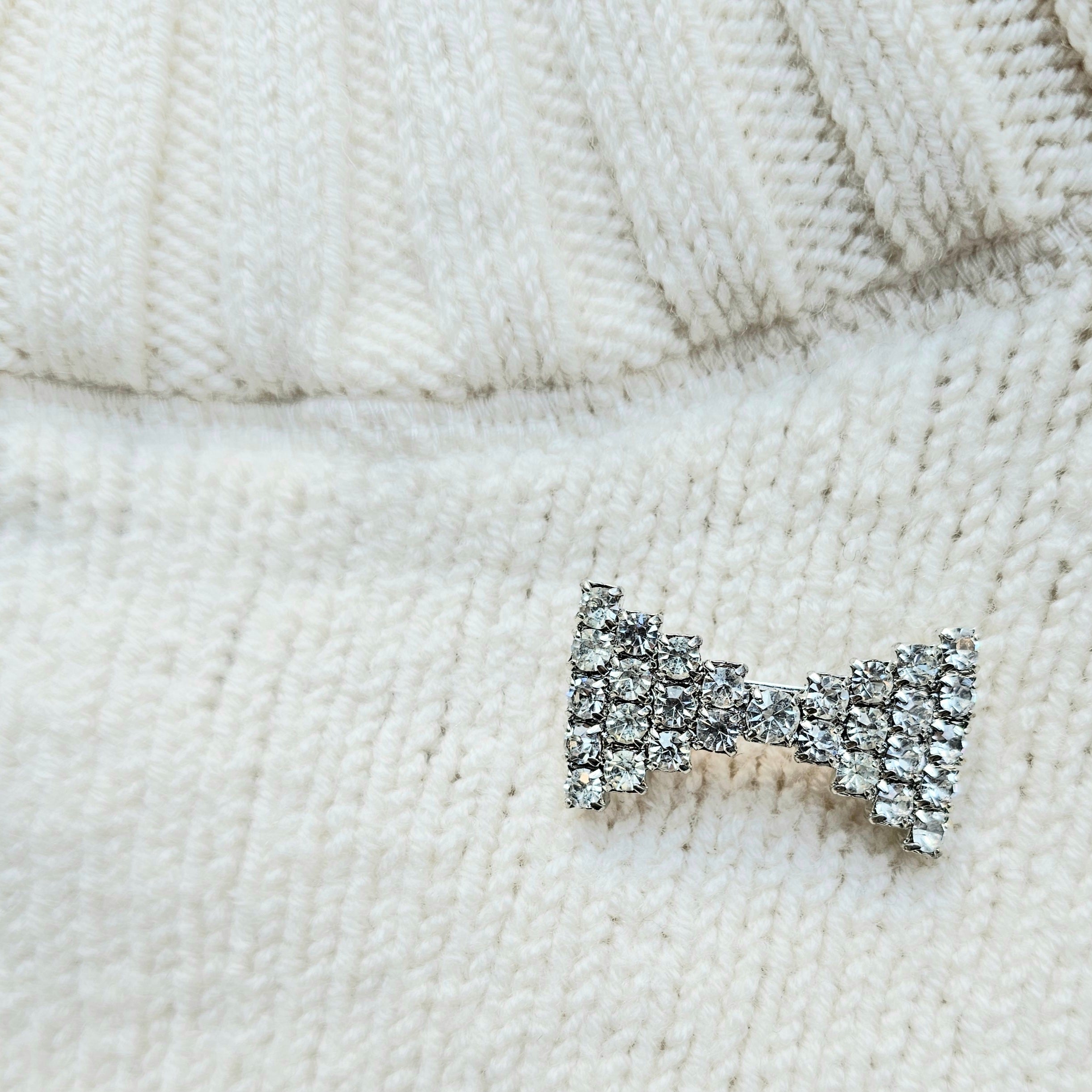 Vintage Jewel Bow Brooch