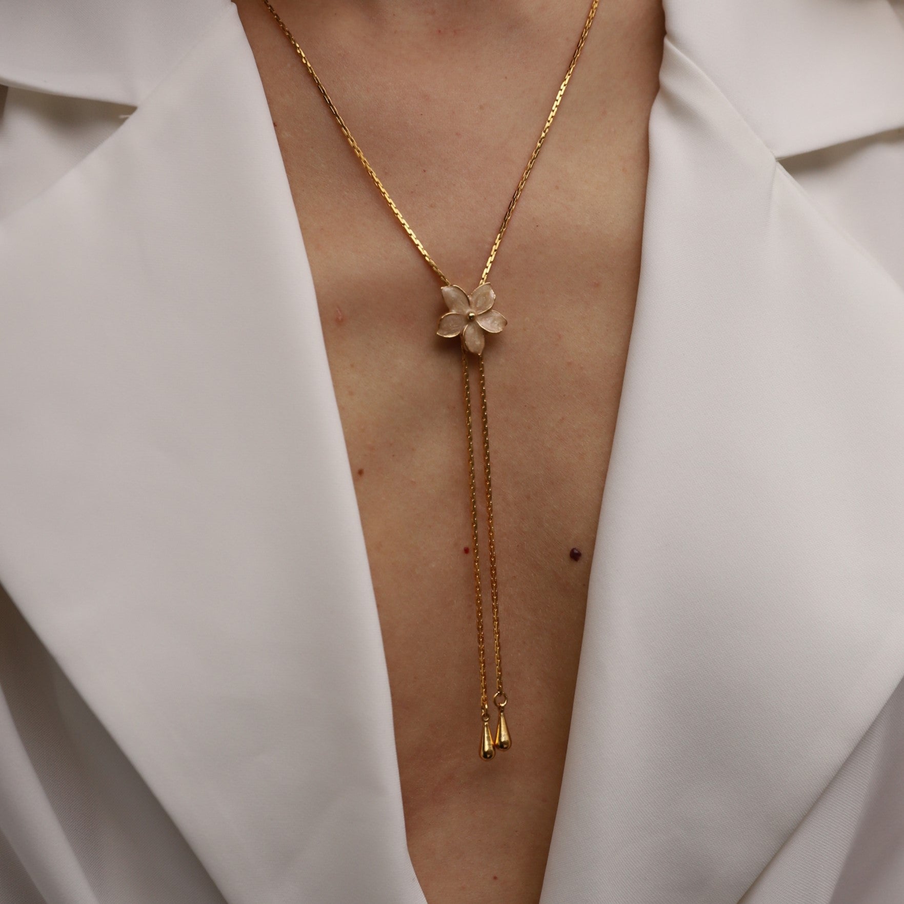 Vintage Enamel Flower Lariat Necklace